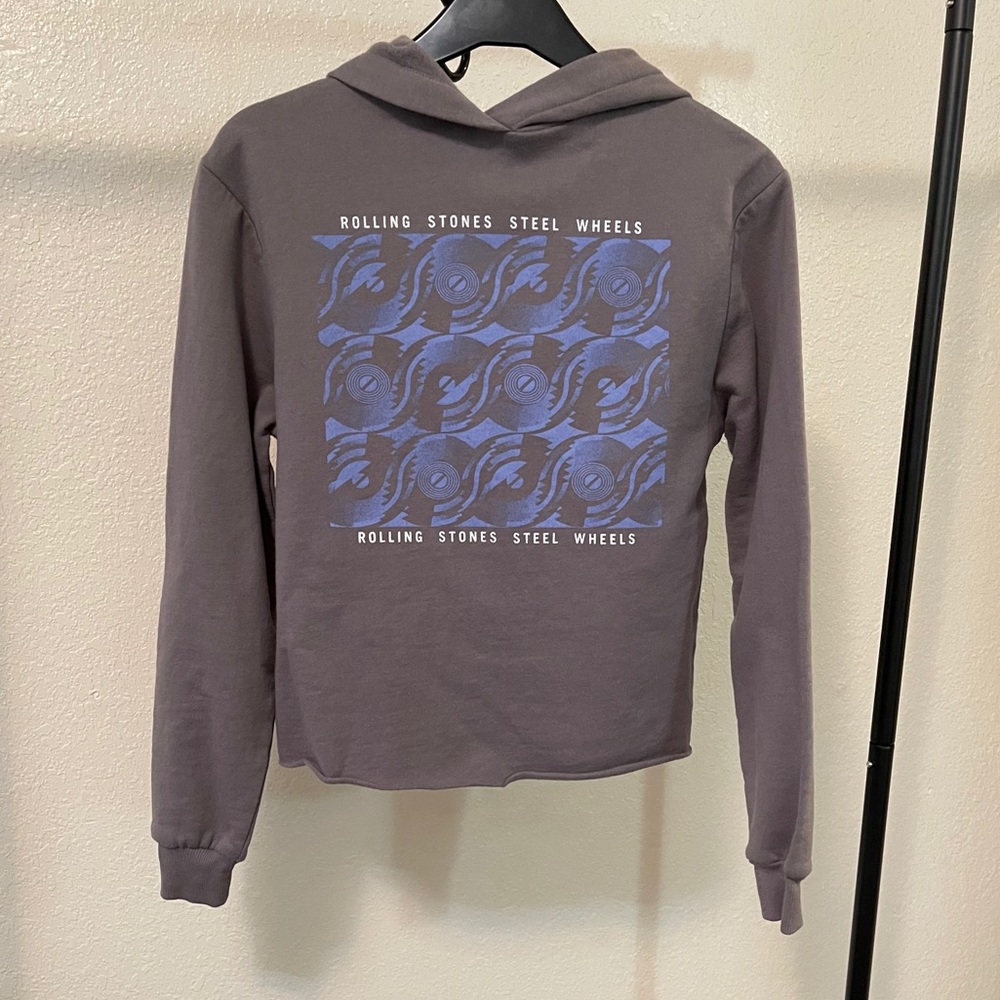 Pre-loved! The Rolling Stones Crop Hoodie!